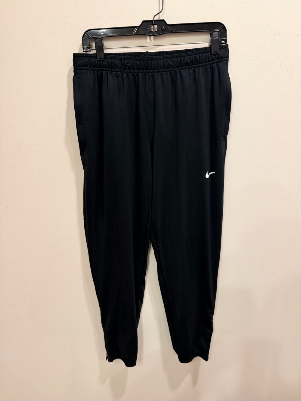 Nike Black Men's Lightweight Joggers with White Swoosh